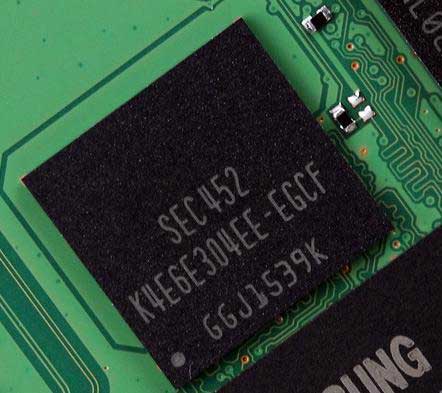 2 GB LPDDR3